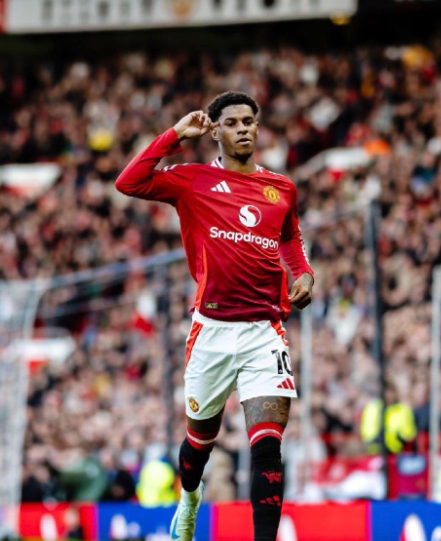 江南体育app-1亿欧到3000万欧!昔日曼联太子陨落,降薪留巴萨,也不回曼联|巴塞罗那|马库斯·拉什福德|拉什福德|贝克汉姆|球员_新浪体育_新浪新闻