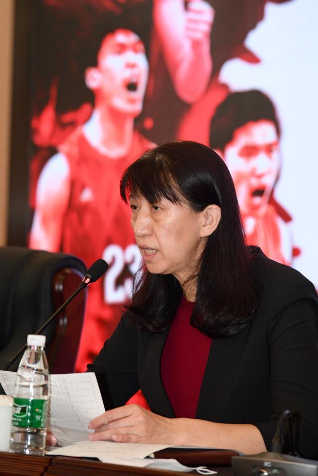 江南体育官网-谁将接替郎平执掌中国女排？两人概率高却仍存软肋